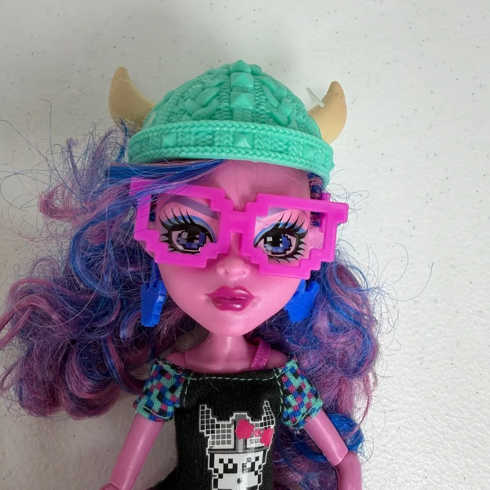 Monster High Kjersti Trollson Brand-Boo Students Doll Pink Gamer Troll Mattel